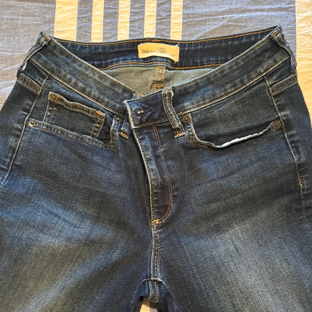 GAP CURVY TRUE SKINNY JEANS